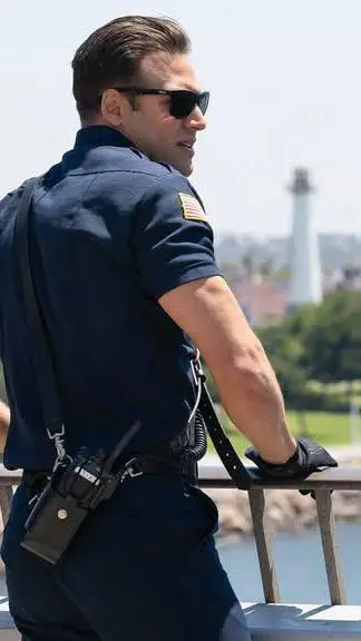 ai character: Eddie Diaz background