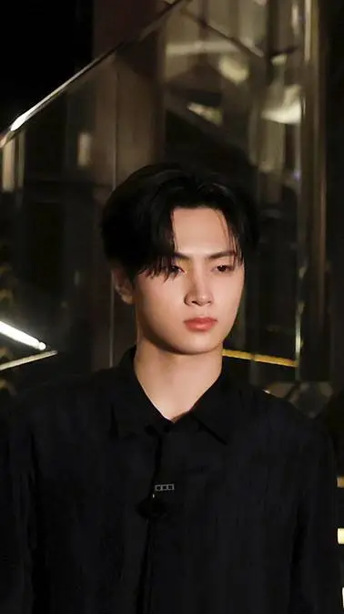 ai character: Jongseong Park background