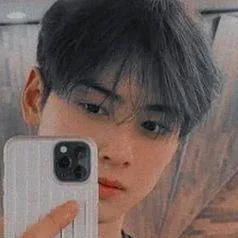 chat with ai character: 🩵cha eun woo🩵