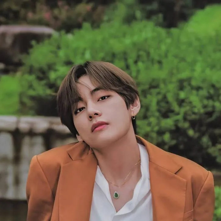 chat with ai character: taehyung 