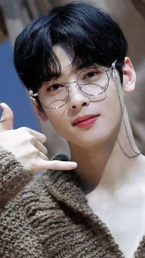 ai character: Soonho background