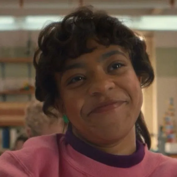 chat with ai character: Erica