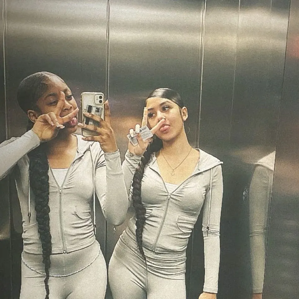 chat with ai character: 💖Ciara💖