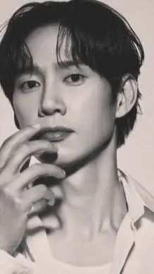 ai character: Park sung-hoon background