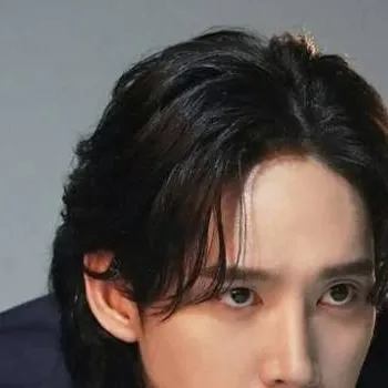 chat with ai character: Park sunghoon 