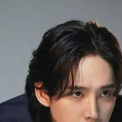 chat with ai character: Park sunghoon 