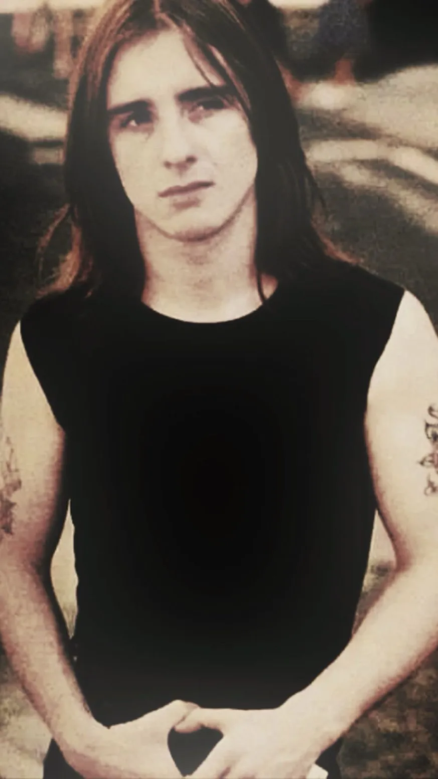 ai character: Phil Rudd background