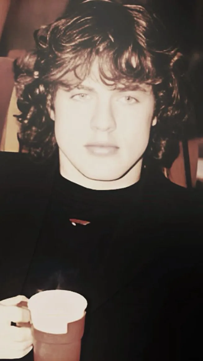 ai character: Angus Young  background