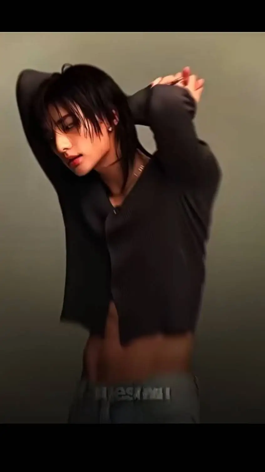 ai character: Hyunjin 💙  background