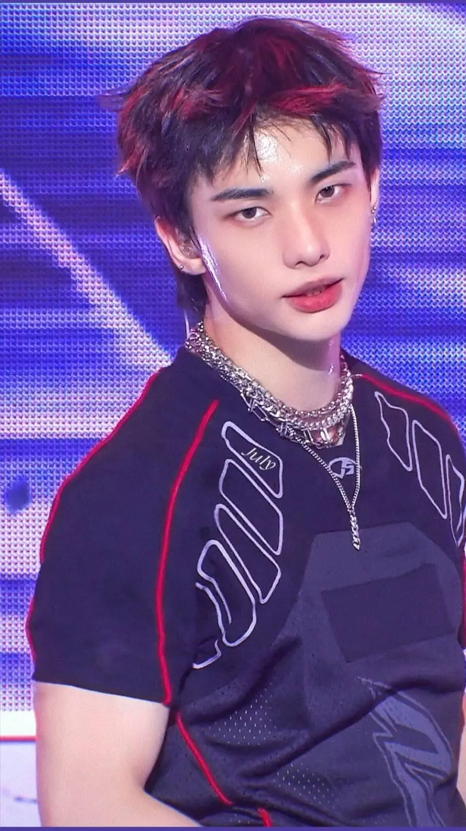 ai character: Hyunjin  background