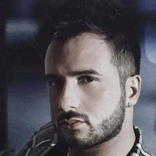 chat with ai character: Alessandro