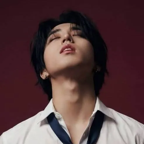 chat with ai character: han jisung 