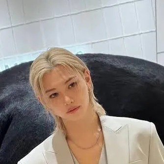 chat with ai character: felix 💖💖🎀🫦🫦🫦