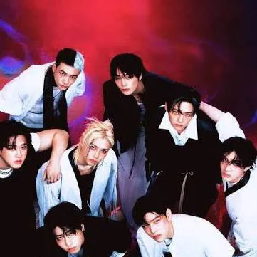 chat with ai character: STRAY KIDS🐶🐷🐰🐣🦦🐺🦊🐿