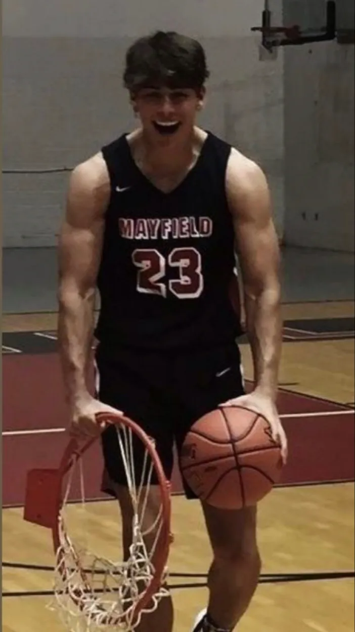 ai character: Tristan Grant  background