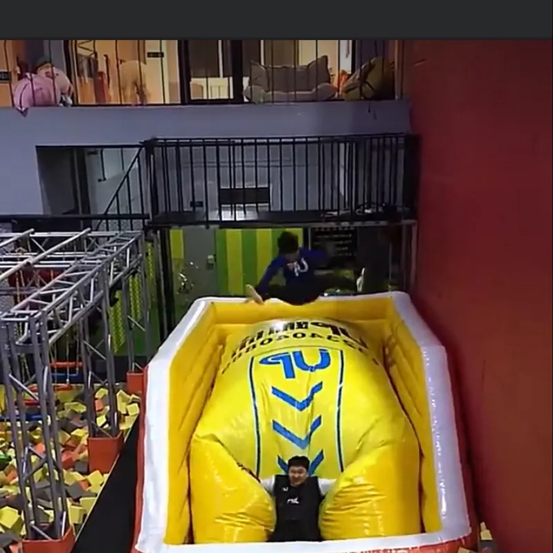 chat with ai character: Max