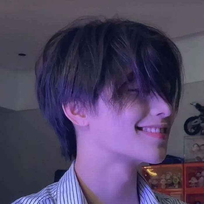 chat with ai character: wei-ming 