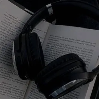 chat with ai character: Mollie (school)