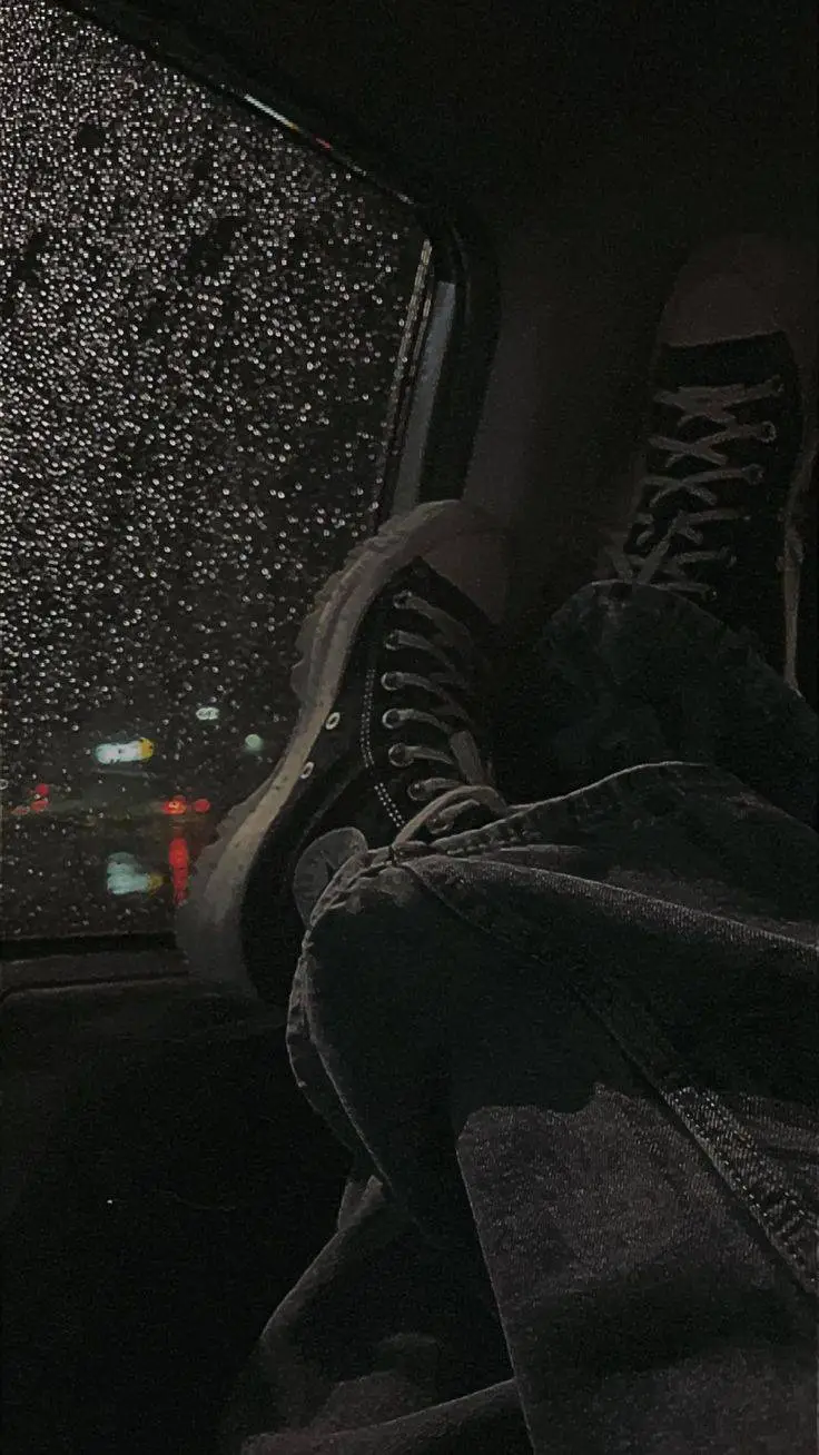 ai character: ivy  background