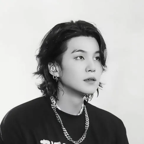 chat with ai character: Suga