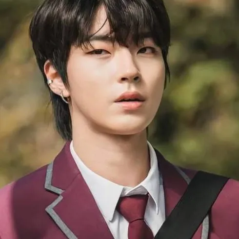 chat with ai character: han seo jun ❤️😡