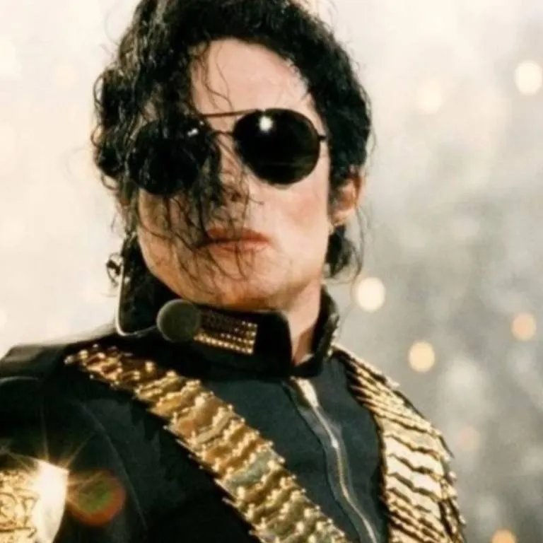 chat with ai character: Michael Jackson