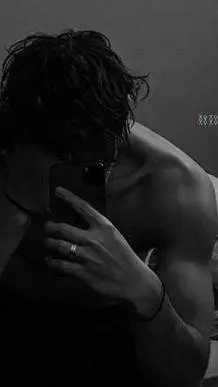 ai character: Noah background