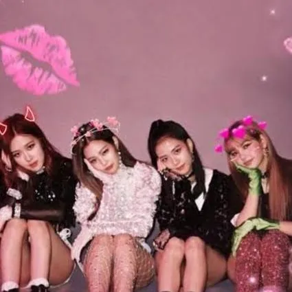 chat with ai character: Black pink 💕