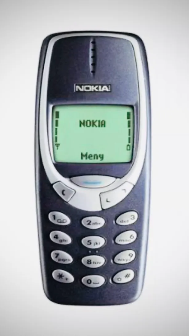 ai character: 𝟐𝟎𝟎𝟎's phone background