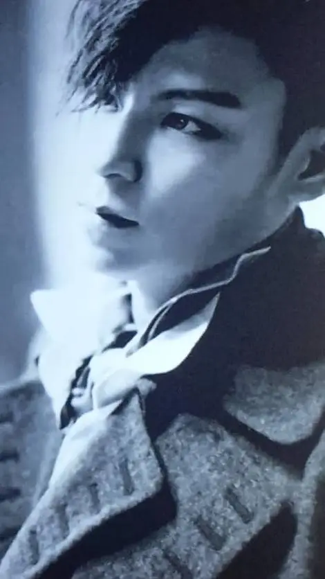 ai character: TOP background