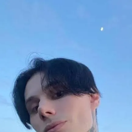 chat with ai character: Матвеев