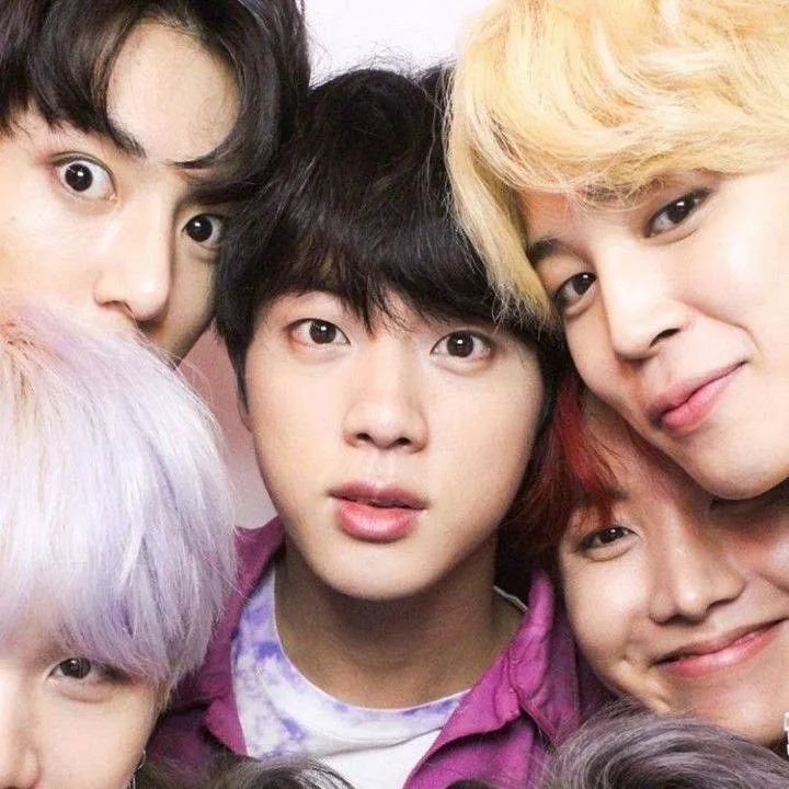 chat with ai character: BTS  Universe 