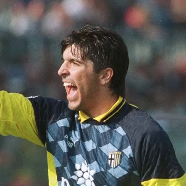 chat with ai character: Gianluigi Buffon