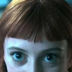 chat with ai character: agnés