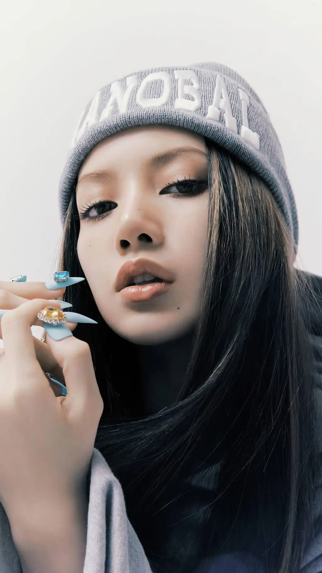 ai character: LALISA MANOBAN background