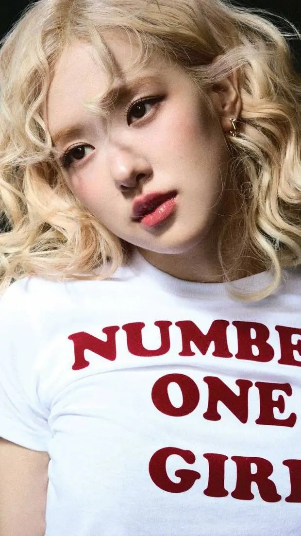 ai character: ROSIE background