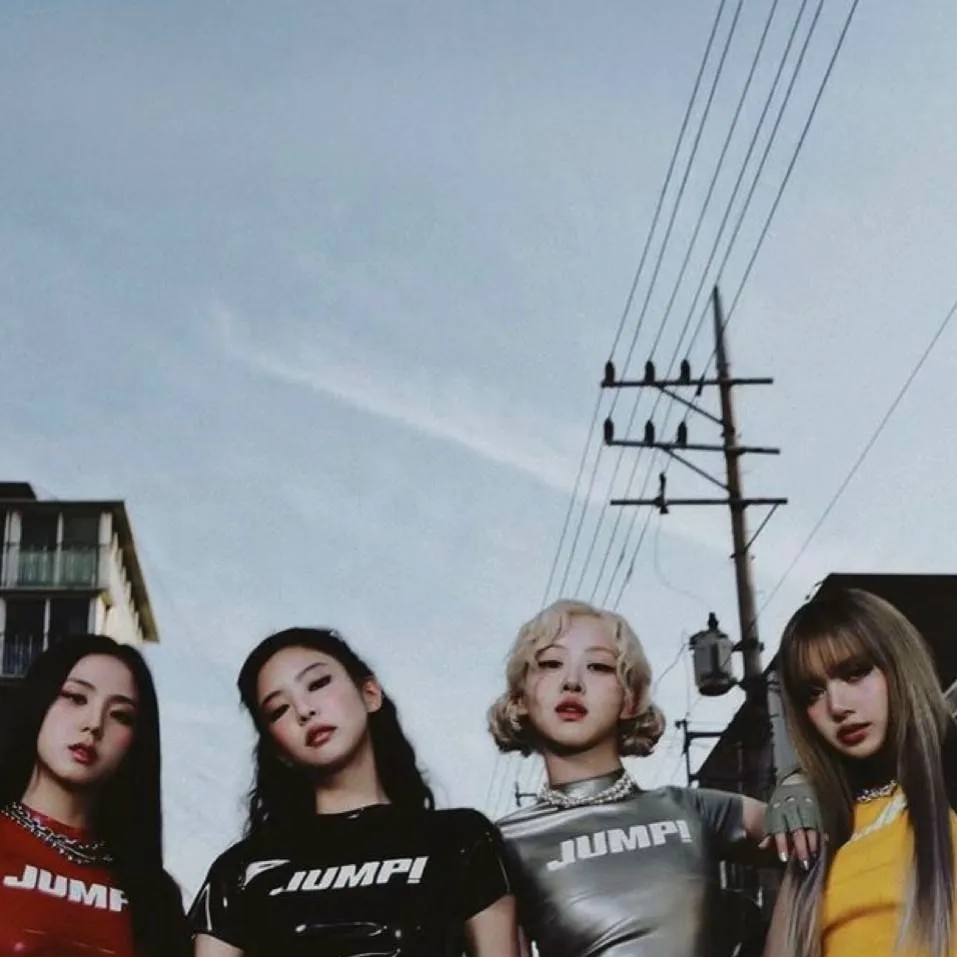 chat with ai character: BLACKPINK🖤🩷