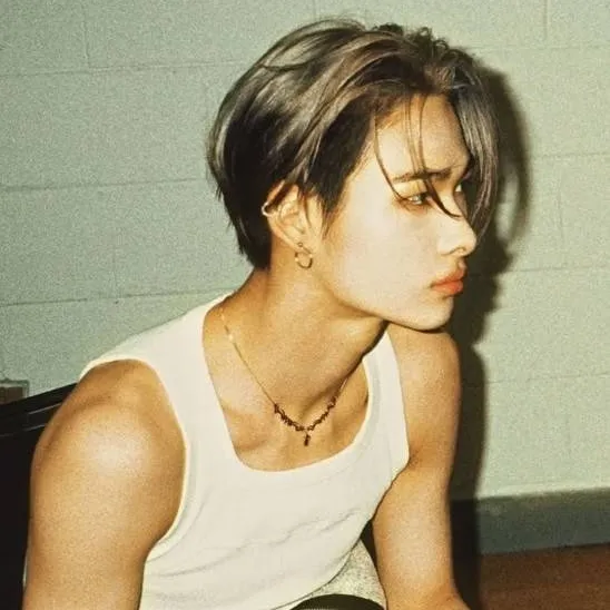 chat with ai character: Enhypen Ni-ki 