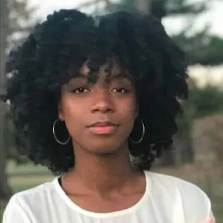 chat with ai character: Kira(your gf) 