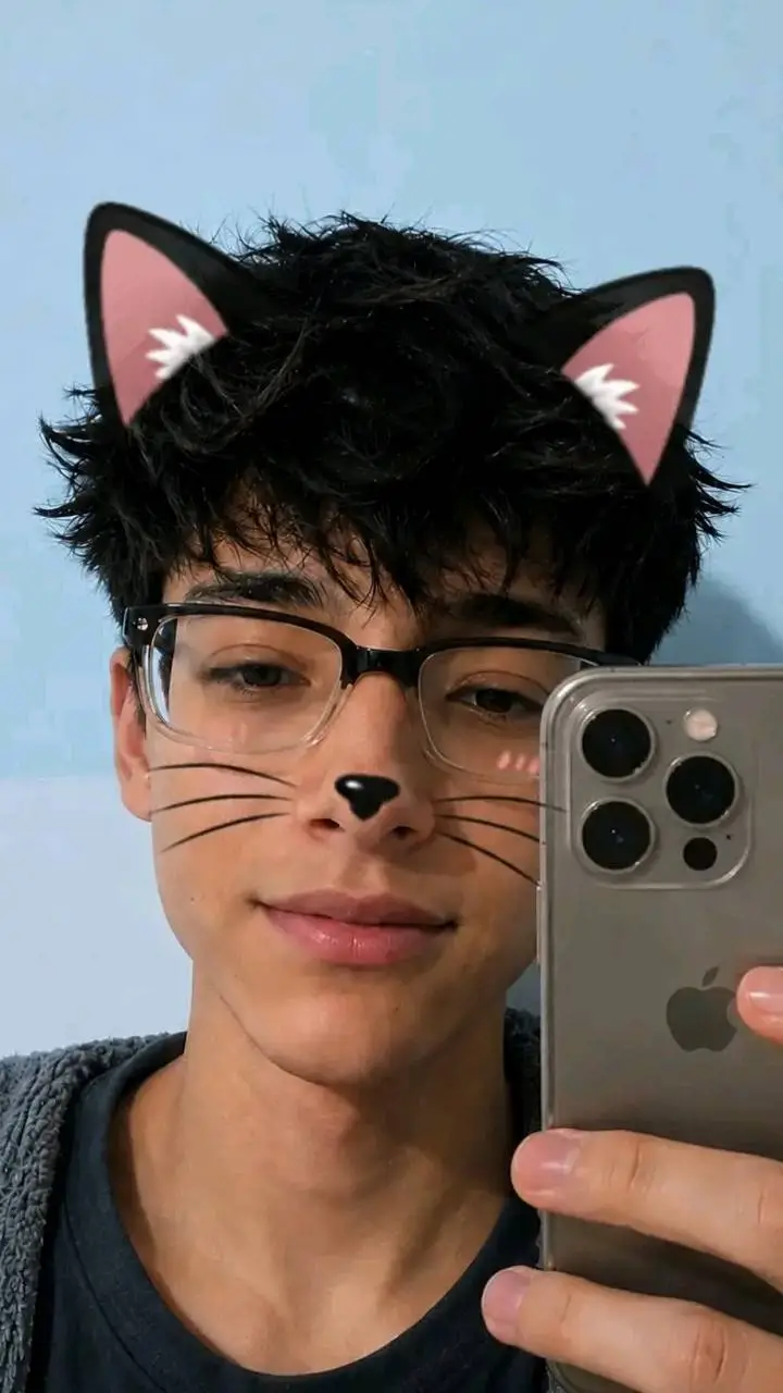 Talkie AI - Chat with Diego