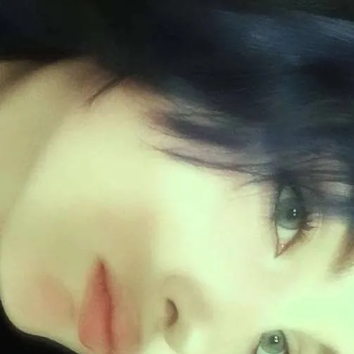 chat with ai character: shhh