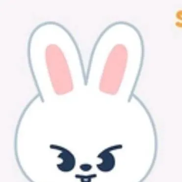 chat with ai character: LEEBIT