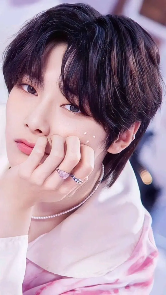 ai character: I.N background