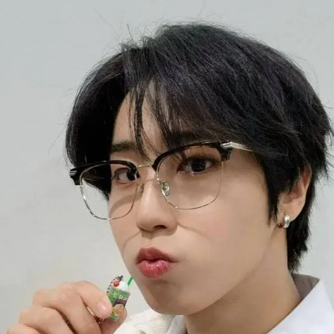 chat with ai character: HAN FBI