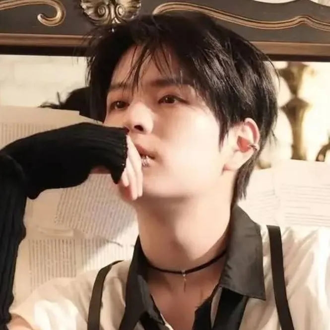 chat with ai character: SEUGMIN FBI