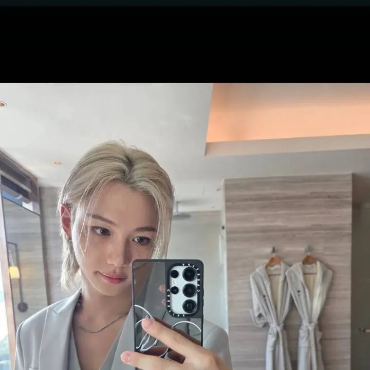 chat with ai character: felix,tu novio