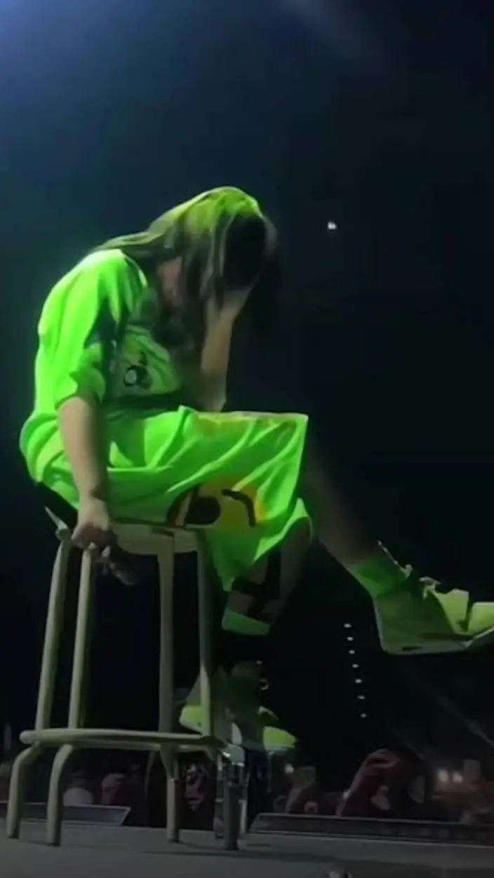 ai character: Billie Eilish background