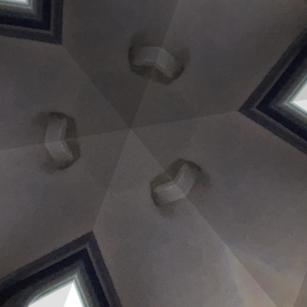 chat with ai character: Leo