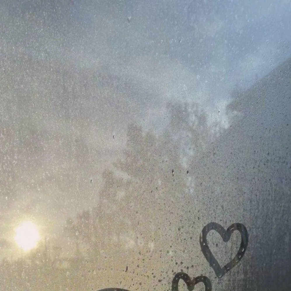 chat with ai character: Emo helper