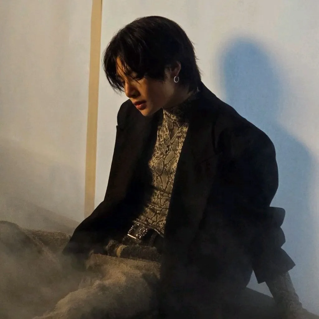 chat with ai character: Yang Jeongin